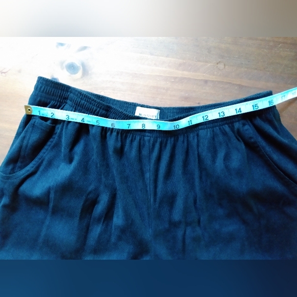 Vintage Monterey by KORET Button Front Shirt with Applique Detail/Pant Set - Picture 9 of 12